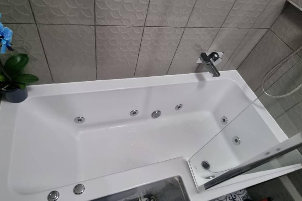 Gottersea 1 Bedroom Flat In Battersea 70 Mq London Bagian luar foto